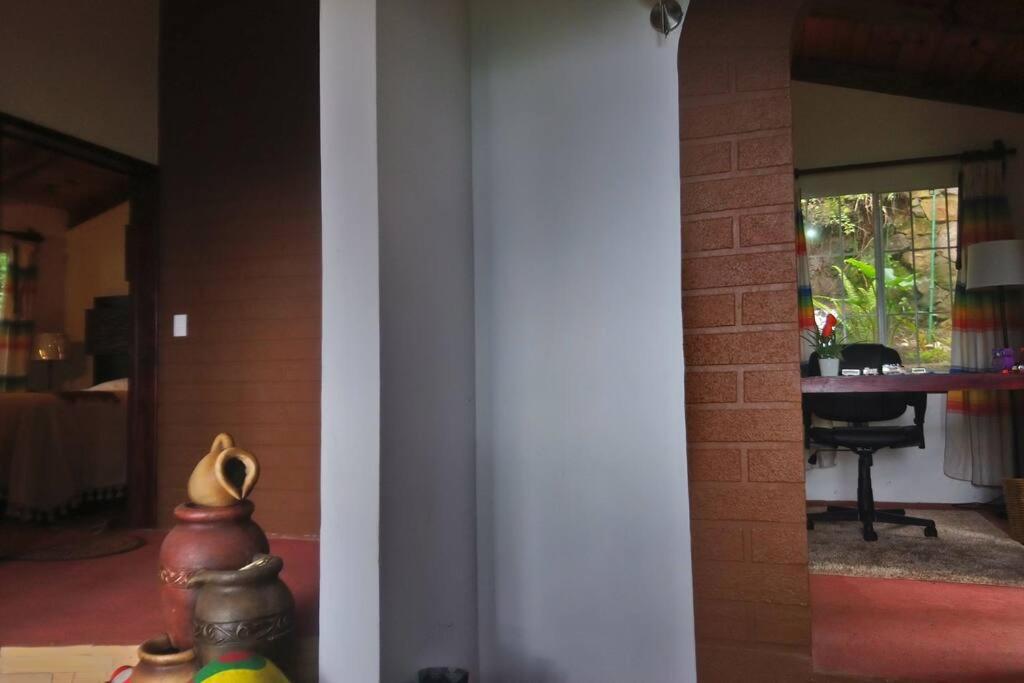 Cabana Con Banera Y Chimeneas En Puesta De Sol El Pacifico Exterior foto
