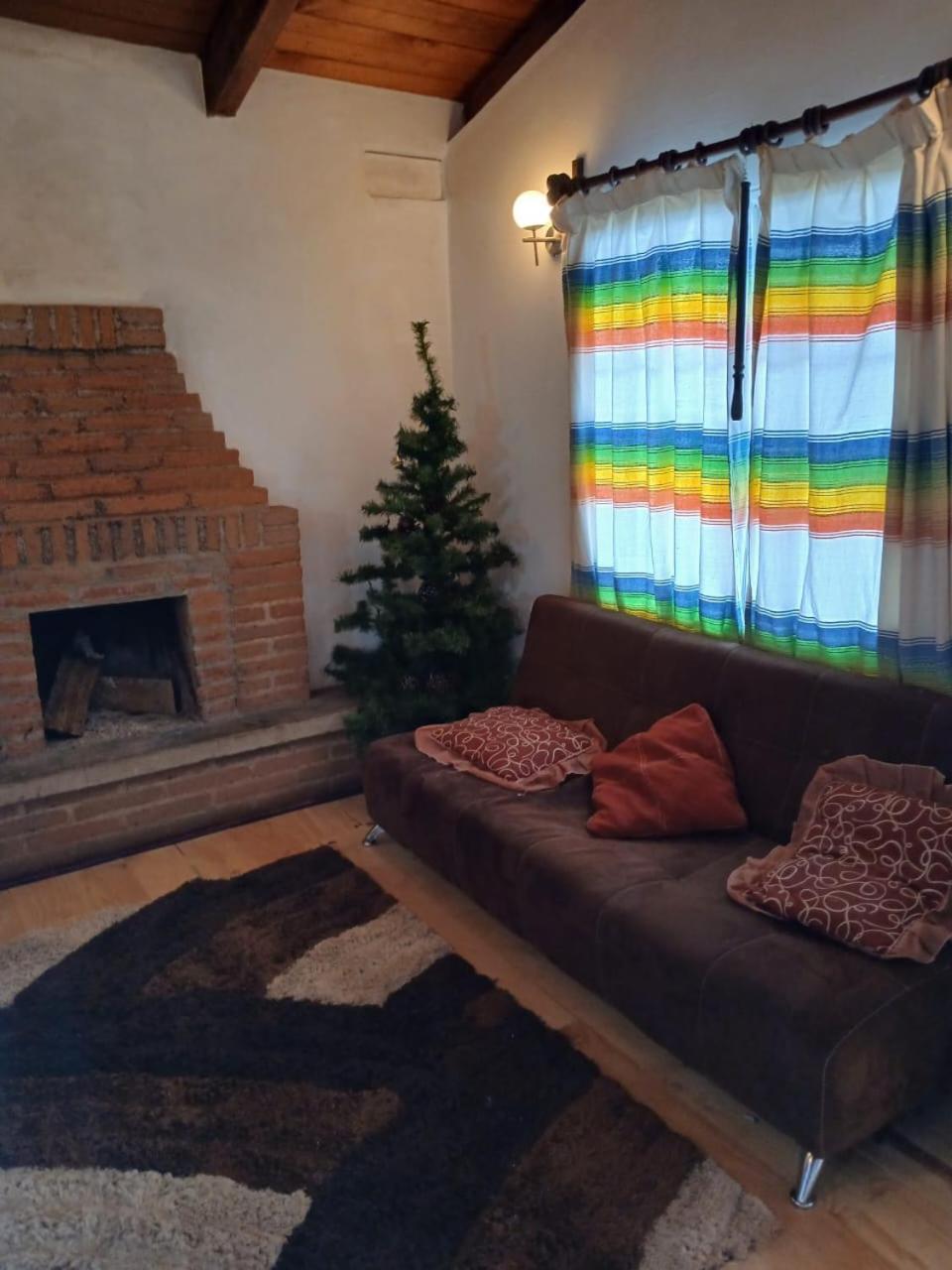 Cabana Con Banera Y Chimeneas En Puesta De Sol El Pacifico Exterior foto