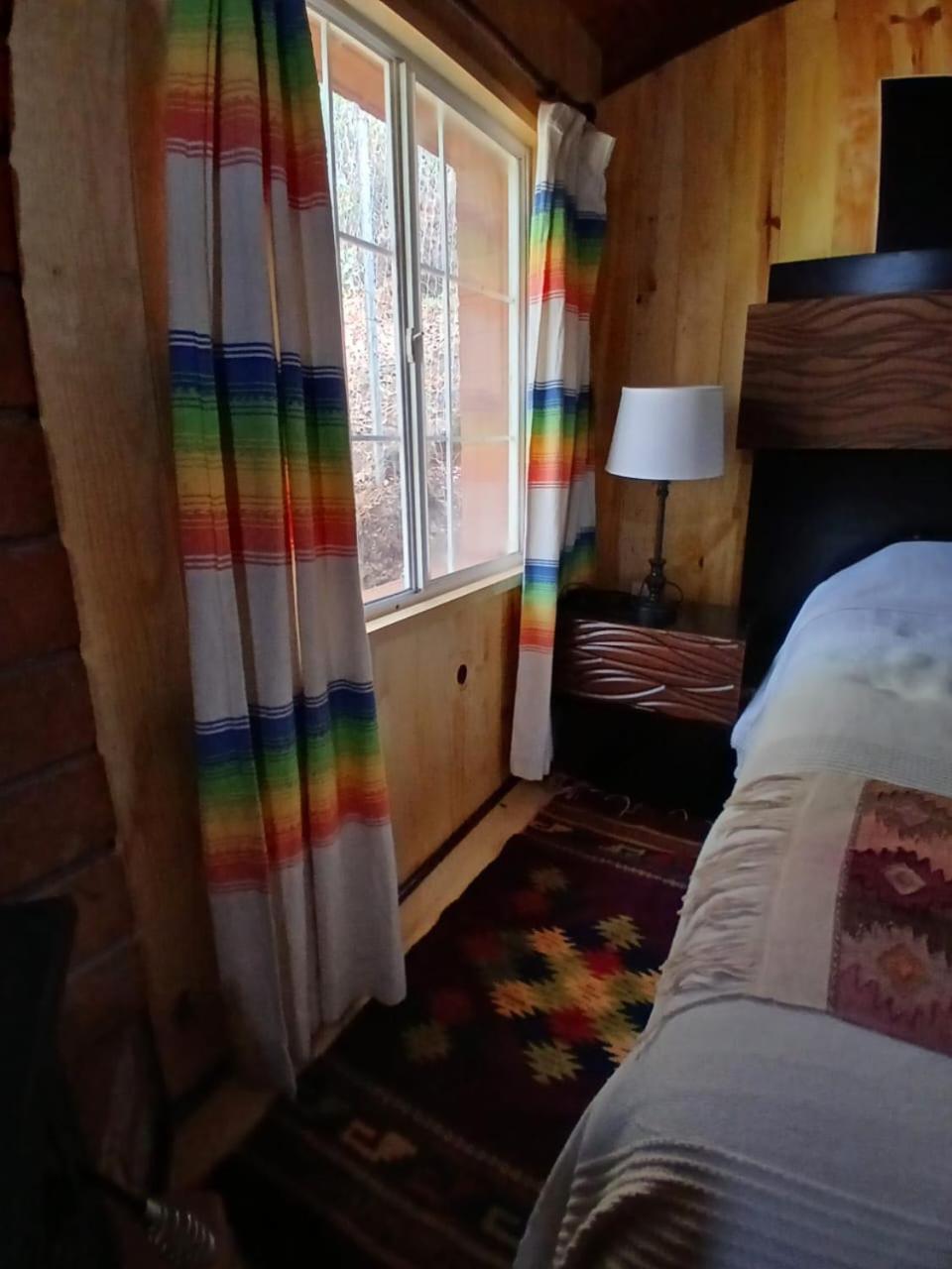 Cabana Con Banera Y Chimeneas En Puesta De Sol El Pacifico Exterior foto